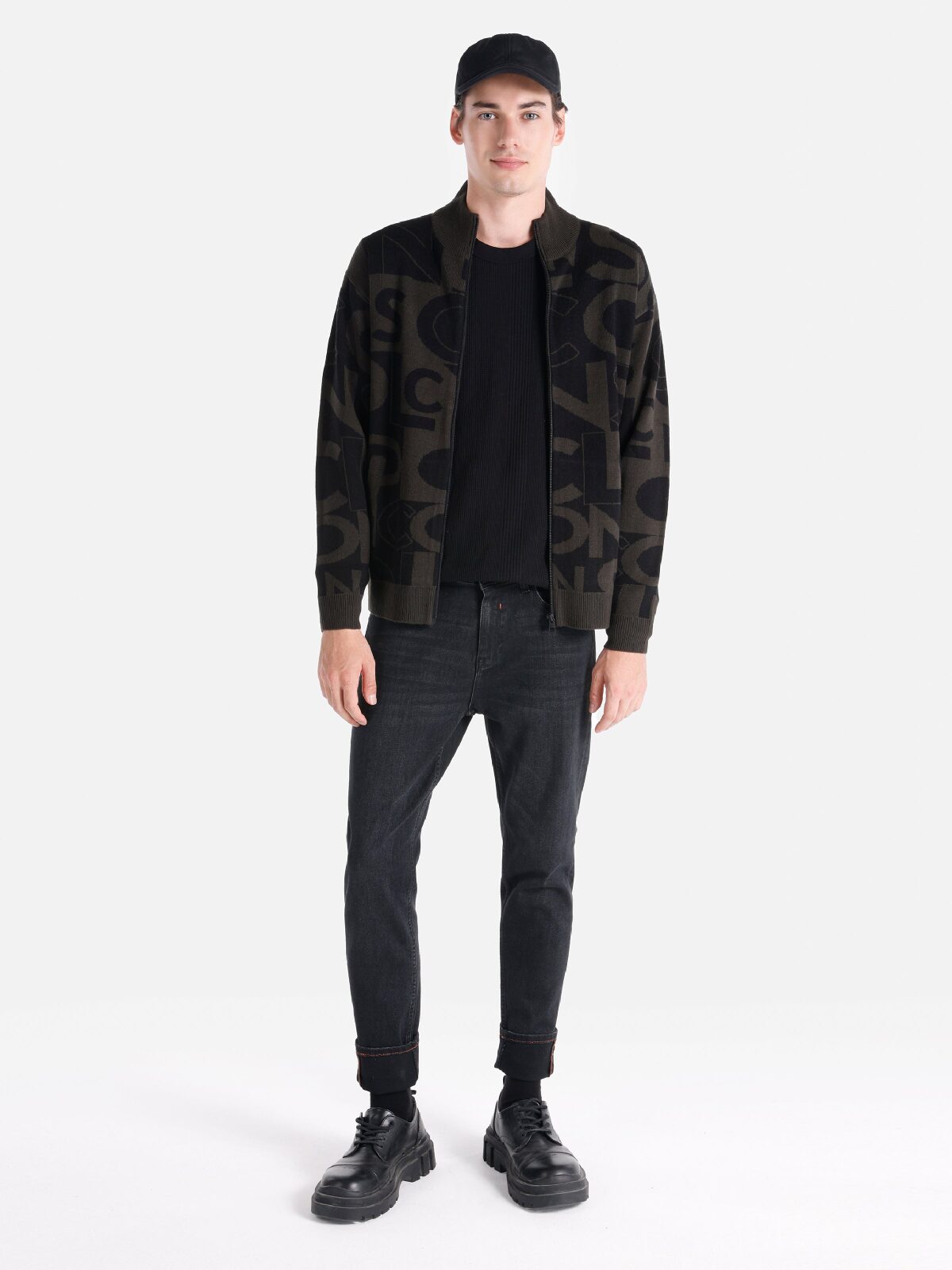 Colin's Cardigan 1065574