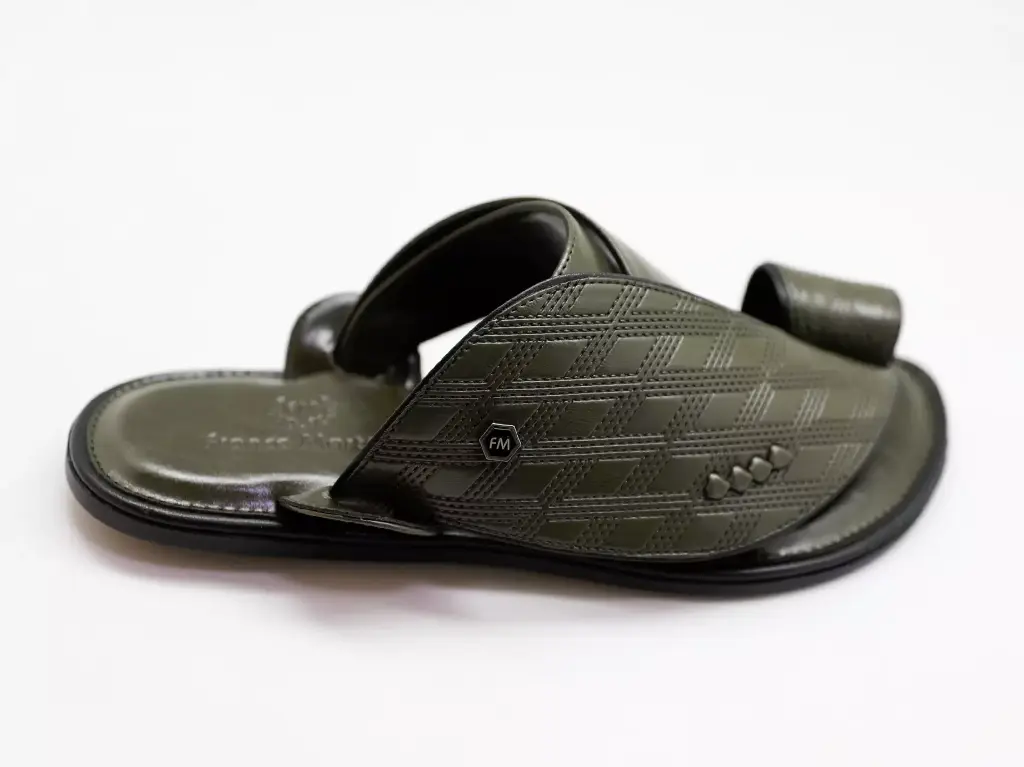 F.M Slipper 570177