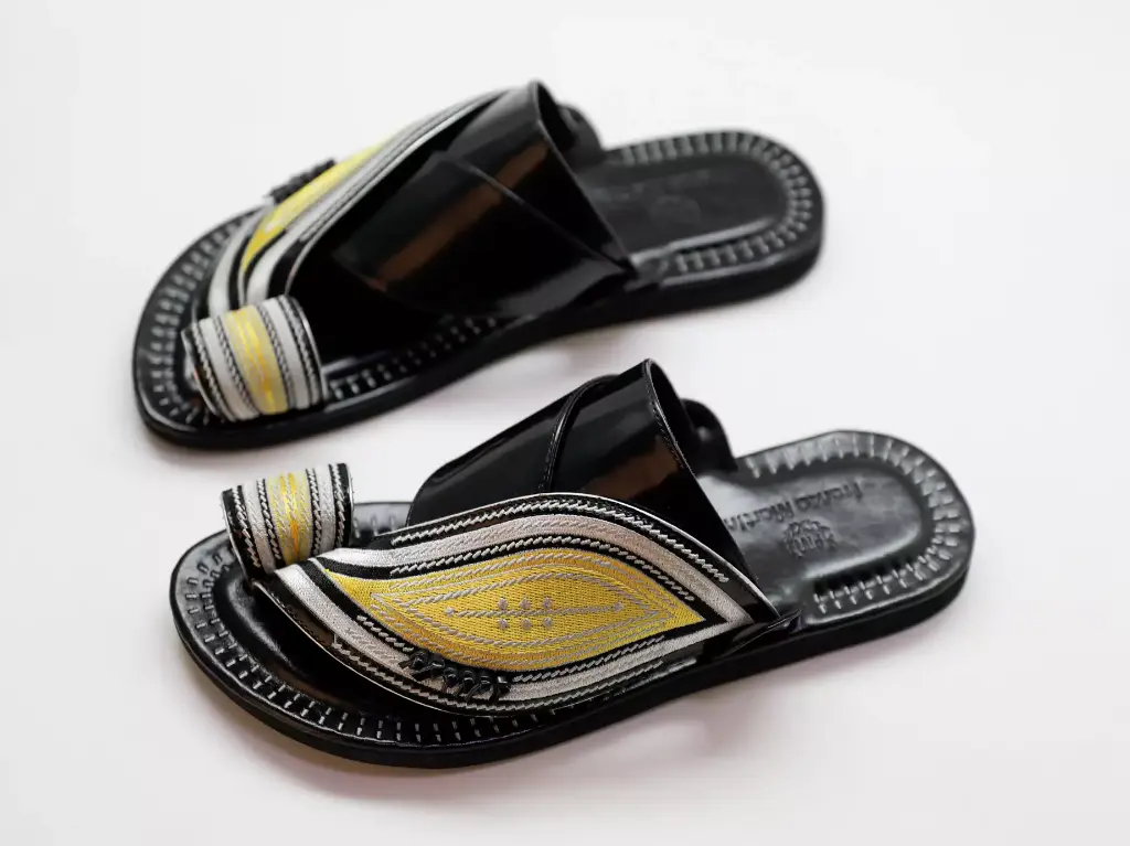F.M Slipper 762729